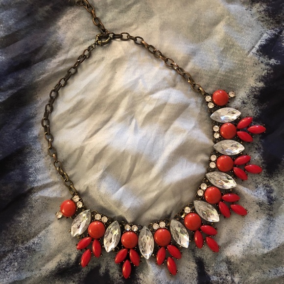 Scarlet and crystal statement collar necklace - Picture 3 of 3